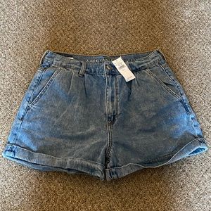 American Eagle Mom Jean Shorts